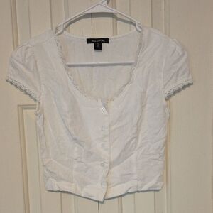 Forever 21 White Buttoned Crop Blouse
